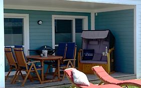 Maltes-Ostseekoje Parken frei vorm Haus, 500m zum Strand,Infrarotsauna,Magenta TV mit Netflix ,Disney TV,Rtl plus, Kaminofen, Bettwäsche inclusive, E-Rad im Fahrradschuppen,Mückenschutz